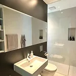 Meos 1 -zentrum-balkon-parkplatz-gym-uniklinik *