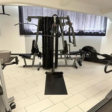 Meos 1 -zentrum-balkon-parkplatz-gym-uniklinik Leipzig