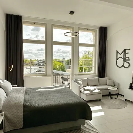 Meos 1 -zentrum-balkon-parkplatz-gym-uniklinik * Leipzig