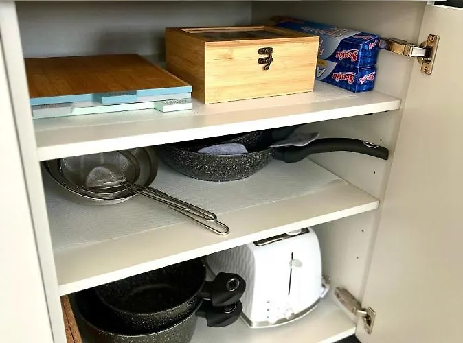 Meos 1 -zentrum-balkon-parkplatz-gym-uniklinik *