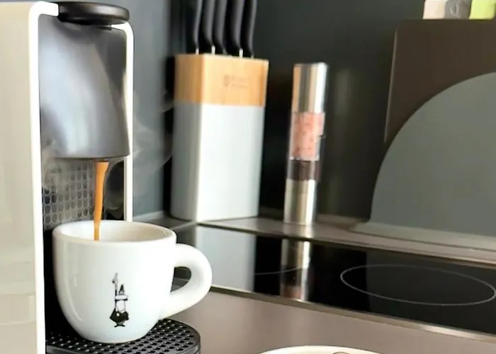 Meos 1 -zentrum-balkon-parkplatz-gym-uniklinik Apartman