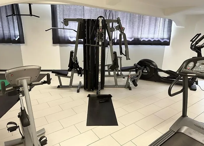 Meos 1 -zentrum-balkon-parkplatz-gym-uniklinik Лейпциг