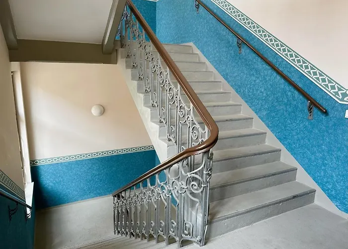 Meos 1 -zentrum-balkon-parkplatz-gym-uniklinik Lipcse