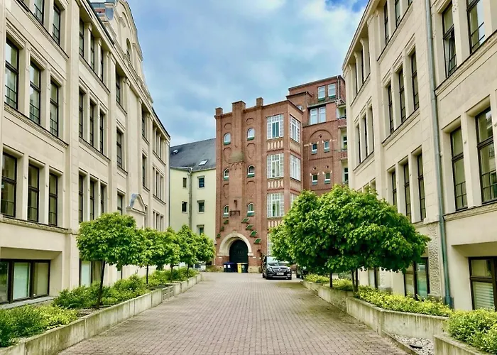 Meos 1 -zentrum-balkon-parkplatz-gym-uniklinik Lipcse