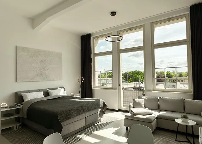 Apartman Meos 1 -zentrum-balkon-parkplatz-gym-uniklinik